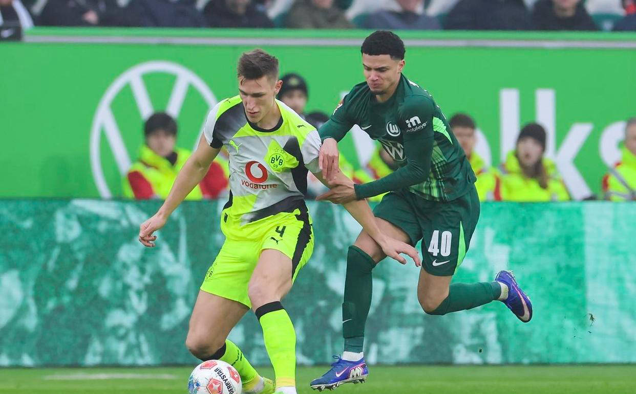 德甲最新积分榜更新:多特蒙德强势逼近拜仁,争冠形势愈加激烈